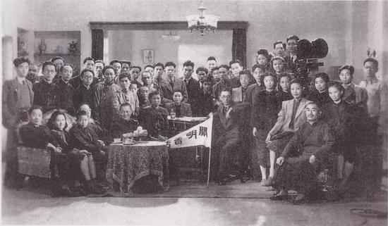 ϺͬʲιӰԺʱӰǰΪҶʥգ1946
