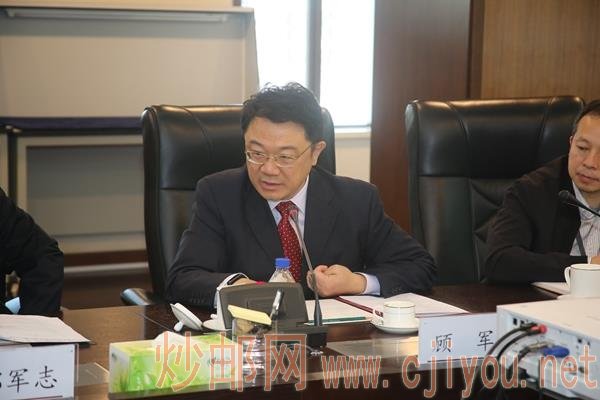 克劳斯世界硬币大奖评委、币章艺术专委会委员顾军发言